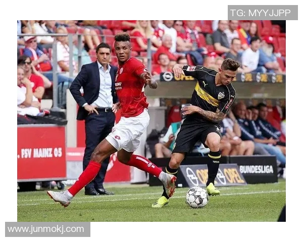 沃尔夫斯堡主场难分胜负,与弗赖堡握手言和 沃尔夫斯堡主场难分胜负,与弗赖堡握手言和